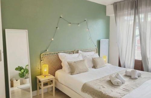 Annecy Apartment | Le Syrme 450m de la plage, balcon & parking