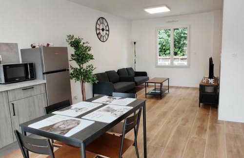 Cepoy Apartment | Le temps de la pause 2