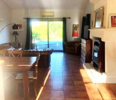 Chalais House | LE TILLEUL GITE SUD CHARENTE