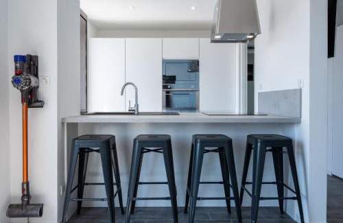 Cassis Apartment | Le Vallat vue mer cassis terrasse privative spa jacuzzi barbecue calanques