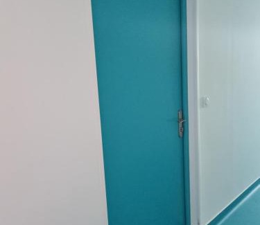 Limoges Apartment | Le voyage à travers les flots