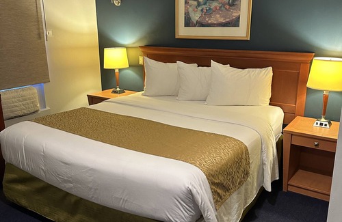 Mattawa Hotel | Le Voyageur Inn
