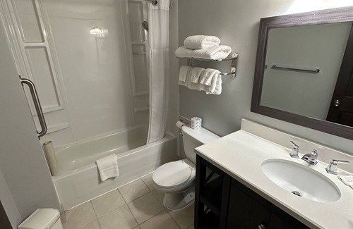 Mattawa Hotel | Le Voyageur Inn