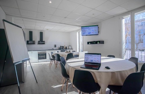 Clermont-l'Herault Apartment | Le Work&Play - Logement spécial séminaires, vacances, repas.