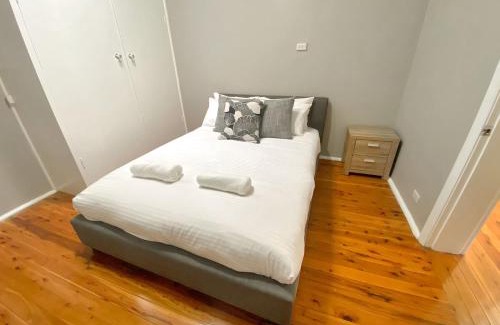 East Tamworth House | Leafy Lodge Secluded retreat in East Tamworth