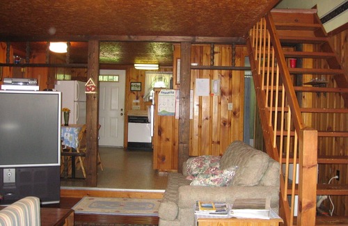South Casco Cottage | Leave it All Behind! 4-Season Sebago Lake Area, Kayak, Canoe & Fish, Pets Free!
