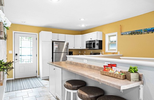 Duluth House | Leave it all behind when you stay in this charming Lakefront home on Fish Lake.