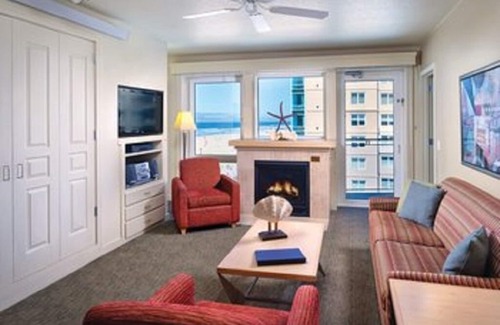 Seaside Gilbert District Resort | Leave your worries at the door!