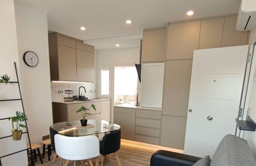 Facinas Apartment | Lebana Plaza Darío Apartment