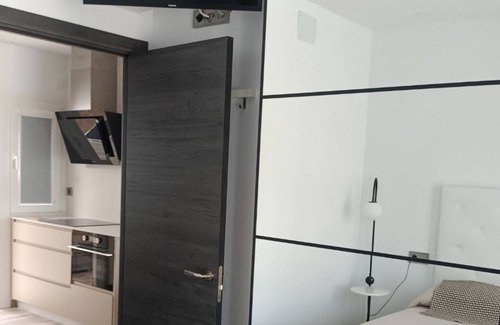 Facinas Apartment | Lebana Plaza Darío Apartment