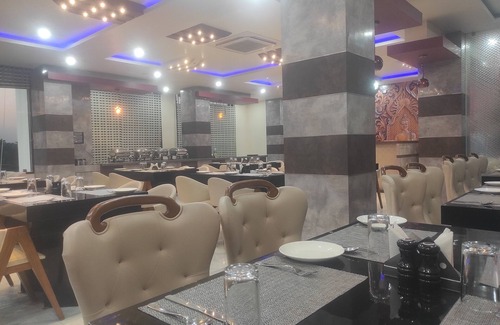 Tezpur Hotel | Lee Palace Hotel