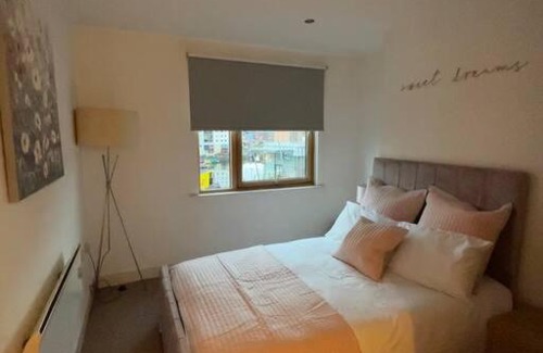 Leeds Apartment | Leeds Clarence Dock 2 bedroom Apt
