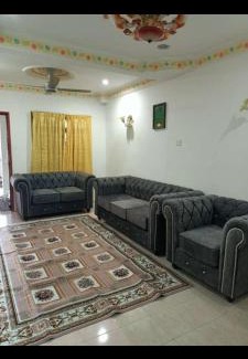 Seri Kembangan House | Leeza Homestay