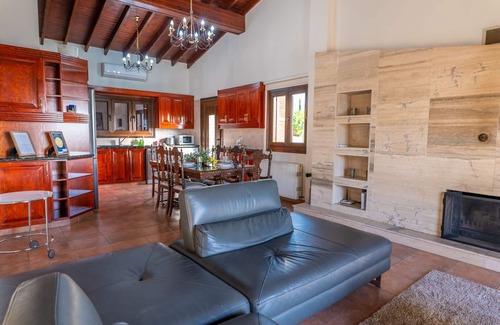 Kato Lefkara Ski Chalet | Lefkara Chalet ideal for 8 guests with mountain and sea view