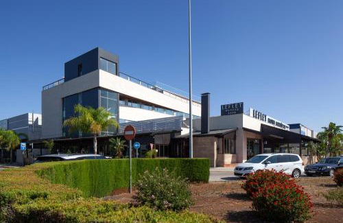 Sanlucar la Mayor Hotel | Leflet Sanlucar
