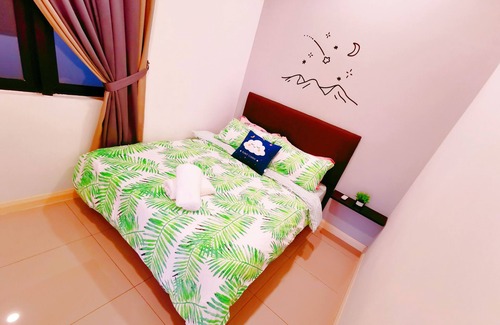 Medini Apartment | Legoland 7min walk @HappyStarLight Suite for families-2B2R Lakeview 1-8pax max