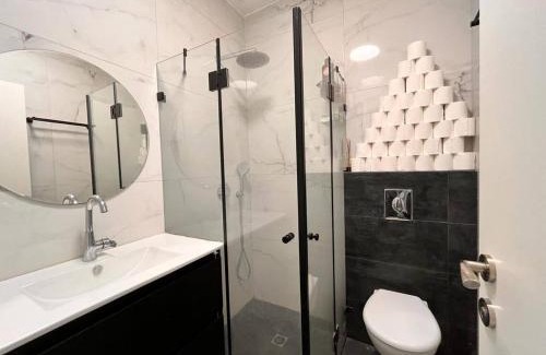 Tel Aviv Apartment | LEGOS APARTMENTS