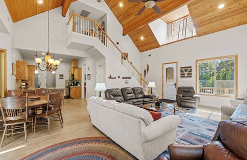 Sierra Cedars Cabin | Leisure Landing – Unwind in the Pines