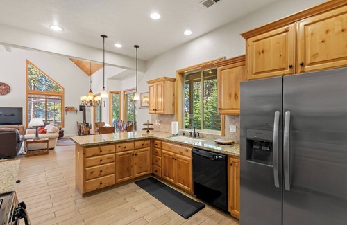 Sierra Cedars Cabin | Leisure Landing – Unwind in the Pines