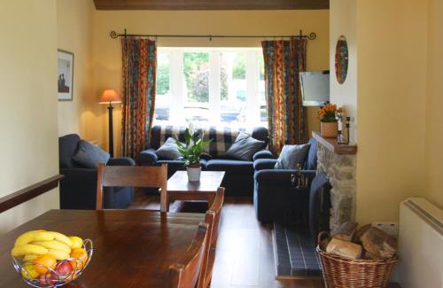 Carrick-on-Shannon House | Leitrim Quay - Riverside Cottage 1