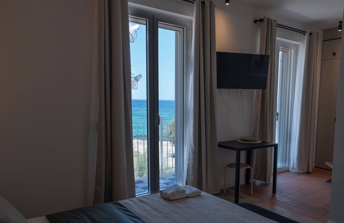 Mola di Bari Bed & Breakfast | Leluan Bed & Breakfast