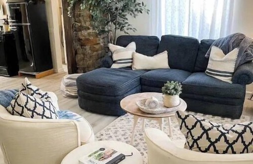 Auburn Cottage | Lemon Tree Cottage on the Placer Wine trail