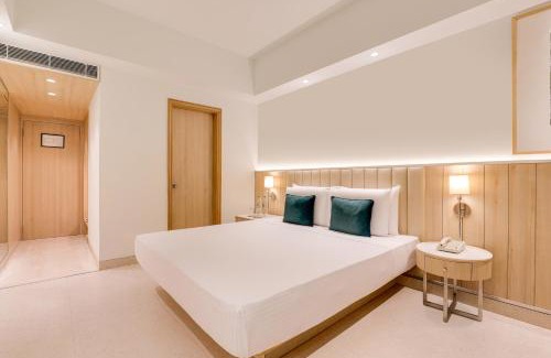 Aerocity Hotel | Lemon Tree Premier, Delhi Airport