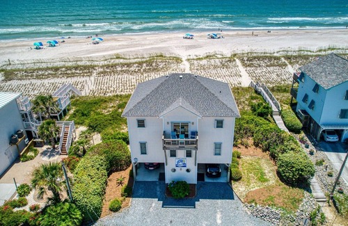 Topsail Beach House | Lemontiniville - Oceanfront - Decks for Days