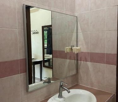 Hulu Selangor Hotel | Lemuni Retreat & Training Centre - Kerling, Selangor