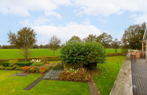Windesheim Cabin | Lenthe Farm Lodge