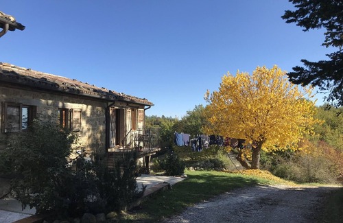 Comunanza House | Leonardo'sRestored farmhouse with spectacular views of Sibillini Mountains