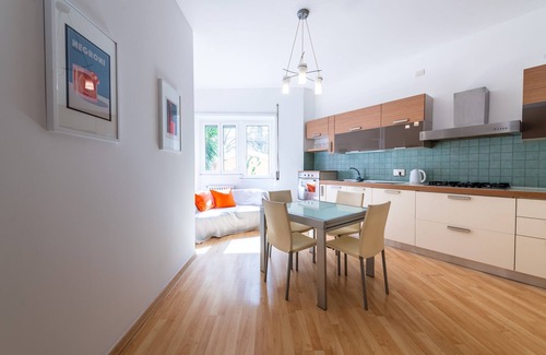 Quartiere XVII Trieste Apartment | Leoncavallo Retreat in Rome