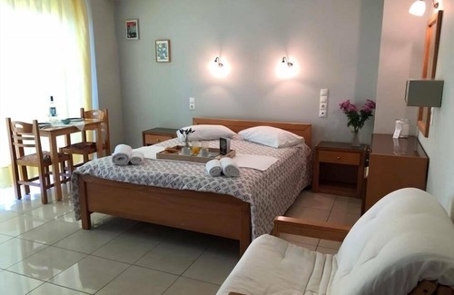 Platanias Town House | Leonidas Rooms
