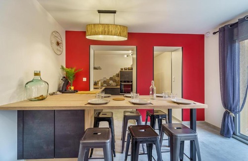 Jouvence House | Les 2 cours B