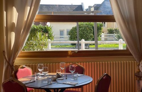 Villers-Bocage Hotel | Les 3 rois by YY