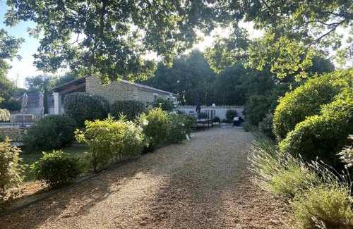 Gordes House | Les Agapanthes de Gordes
