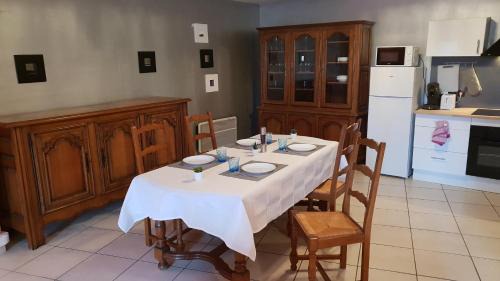 Castelnau-de-Guers House | Les Barons de Guers