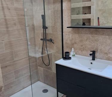 Dracy-le-Fort Apartment | Les Bruneilles