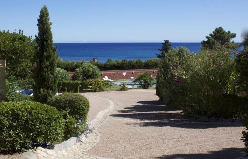 Tarcu Resort | Les Bungalows de Figha