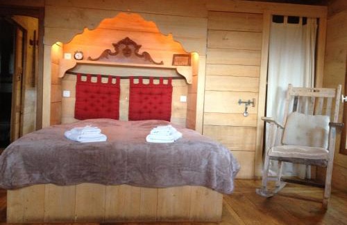 Urval House | Les Cabanes du Tertre