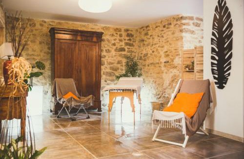 Salavas House | LES CENT CIELS