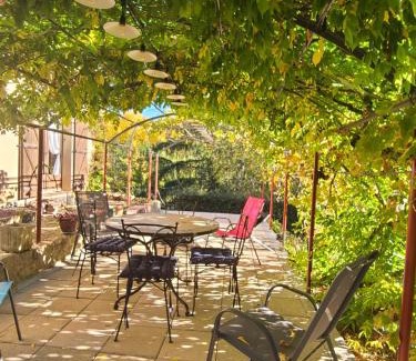 Mirepoix Apartment | - - - - -Les Colombages - - - - Chambre d'hôtes-Gîte- Classement Gîte 3 étoiles