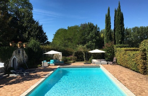 Chapdeuil Bed & Breakfast | Les Deux Colombiers