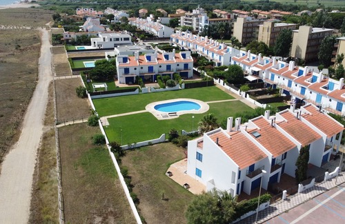 Mas Pinell Ski Chalet | Les Dunes 04 - Beachfront, A/C and with pool