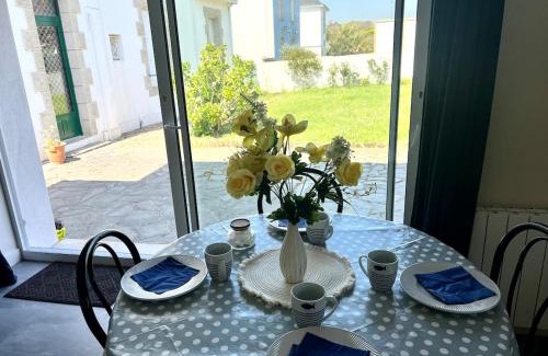 Clohars-Carnoet House | Les Falaises, cozy and functional 2-room, Beaches, GR34