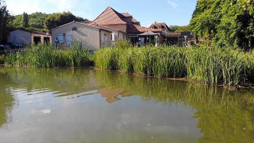 Issac House | Les Gites de l'Etang de Sandanet