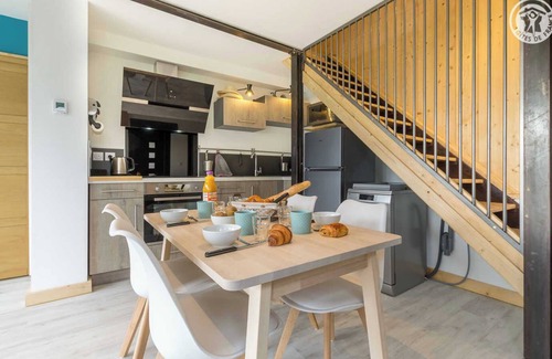 Saint-Alban-de-Montbel House | LES Hamacs DU LAC - St-alban-de-montbel