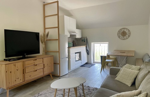 Auvers-sur-Oise House | ⭐️⭐️⭐️⭐️ Les Iris - "Au Vert" charming gîte