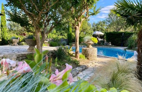 Lussan House | Les jardins de Gaston