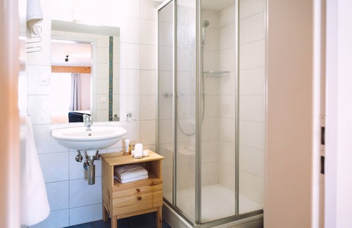 Broc Hotel | Les Montagnards